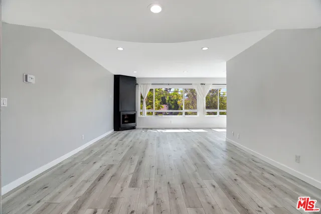 $3,275 | 10823 Camarillo Street, North Hollywood, CA 91602