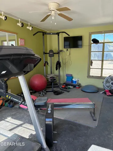 $525,000 | 7015 McNutt Road, Anthony, NM 88021