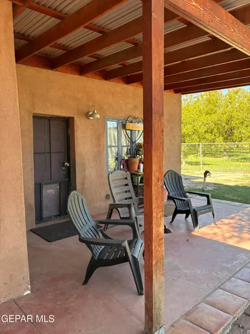 $525,000 | 7015 McNutt Road, Anthony, NM 88021