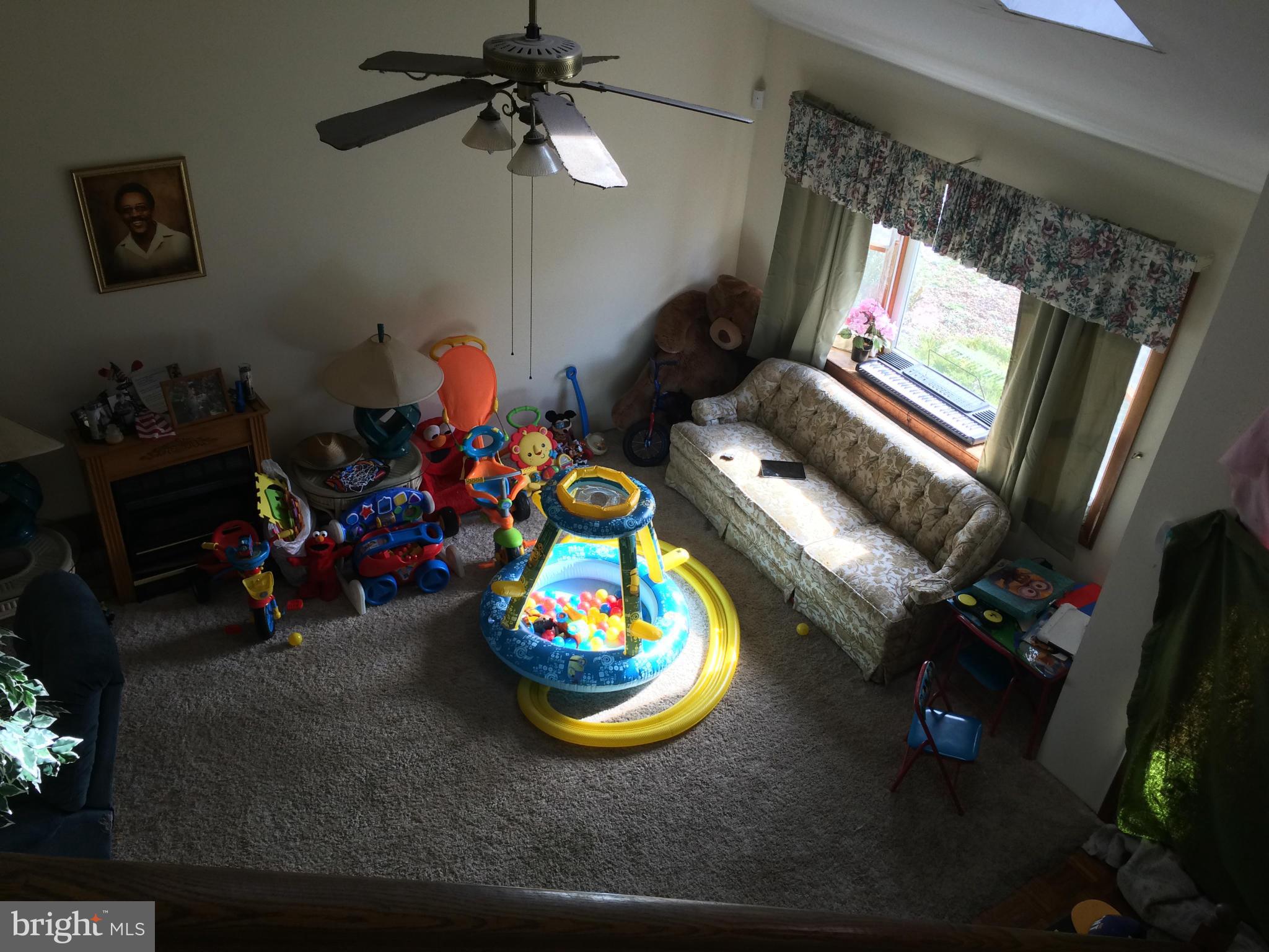 403 Spring Road Millington, MD 21651 - Photo 5 of 11 Living Room