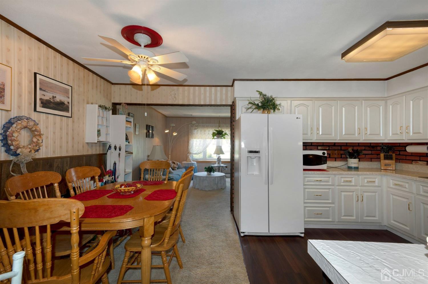 25 Clausen Road Edison, NJ 08817 - Photo 6 of 21 Gallery Image 6