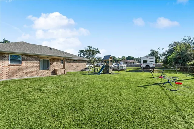 $209,900 | 1804 Goldfinch Drive, St. Bernard, LA 70085