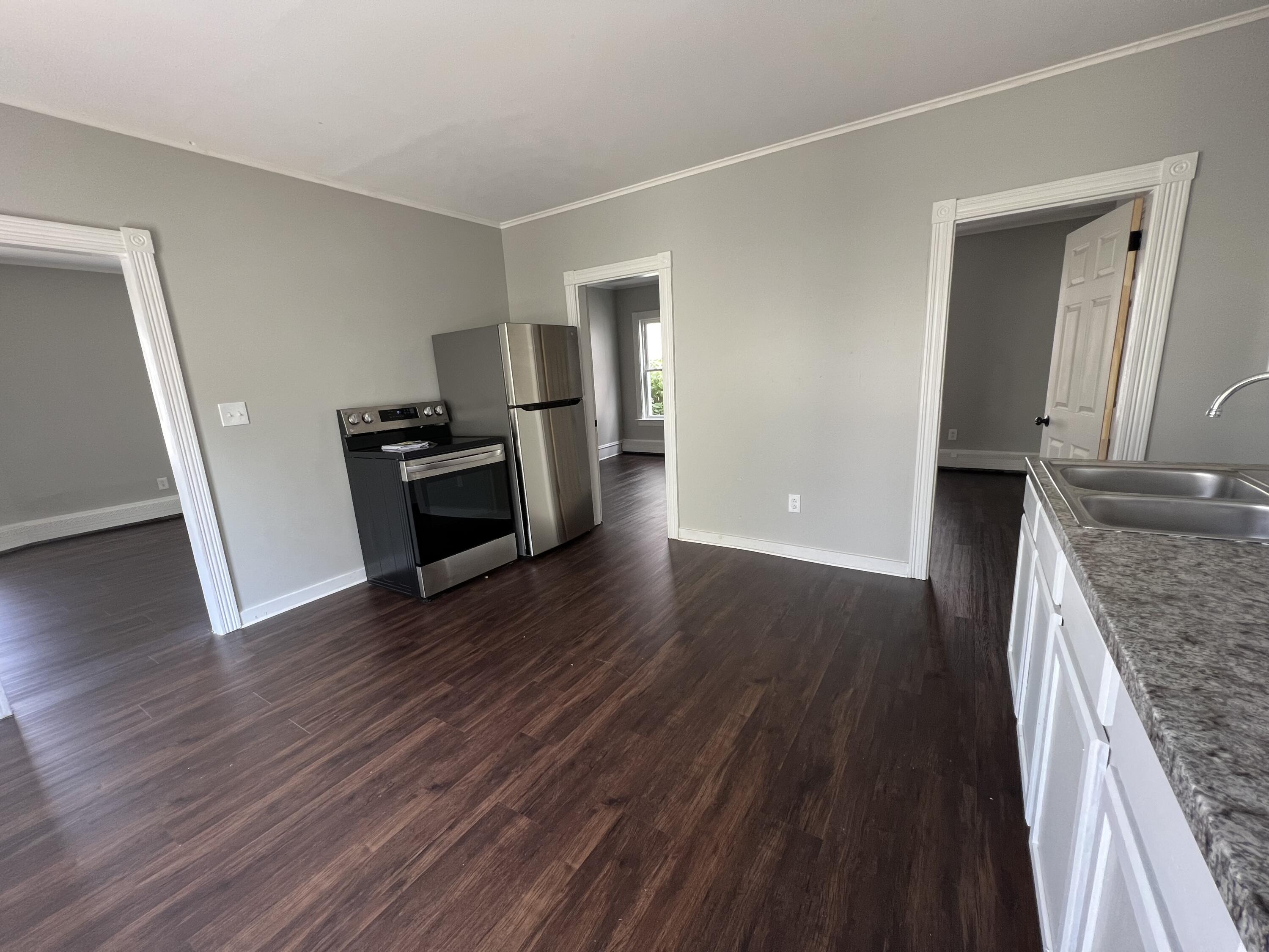 25 Elm Street Lewiston, ME 04240 - Photo 5 of 21 25 Elm St