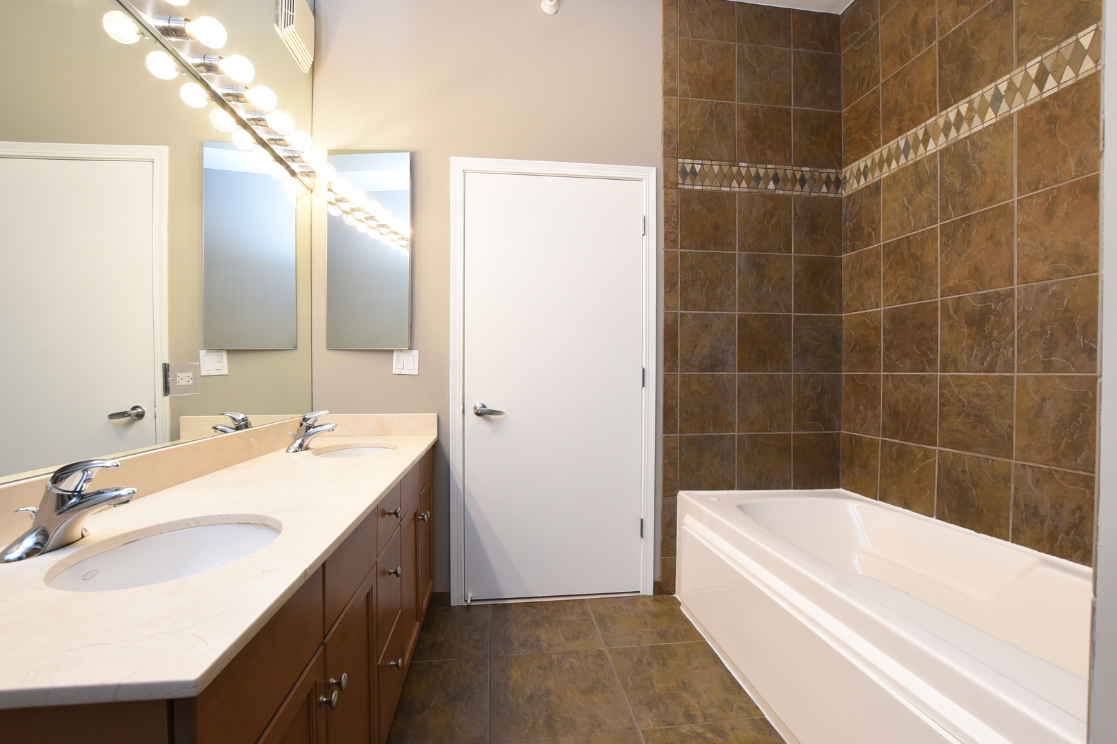 1133 South State Street, Unit 700 Chicago, IL 60605 - Photo 26 of 43
