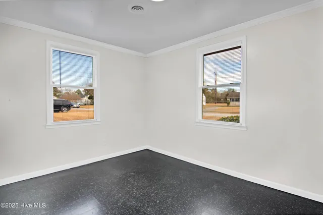 $1,000 | 1007 Davis Street, Jacksonville, NC 28540