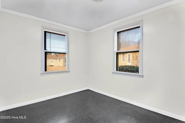 $1,000 | 1007 Davis Street, Jacksonville, NC 28540