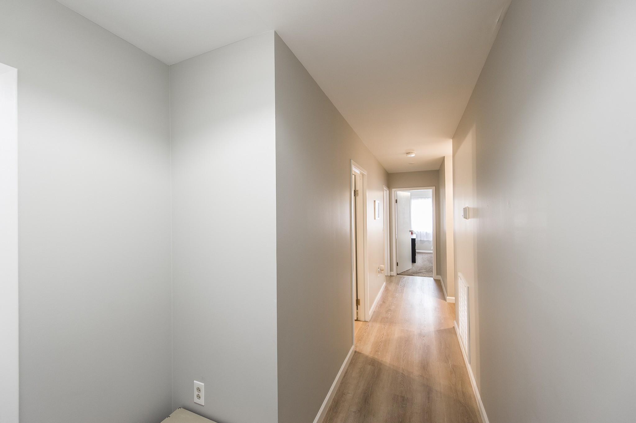 200 Sanders Ferry Road, Unit 2103 Hendersonville, TN 37075 - Photo 11 of 53 a view of a hallway