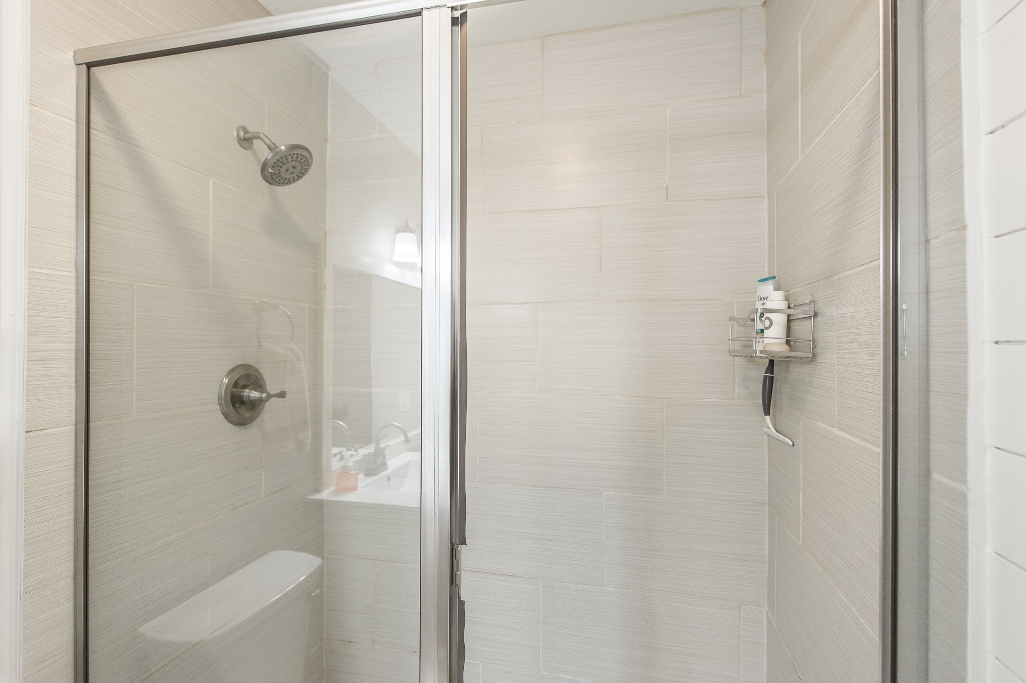 200 Sanders Ferry Road, Unit 2103 Hendersonville, TN 37075 - Photo 23 of 53 a bathroom with a shower
