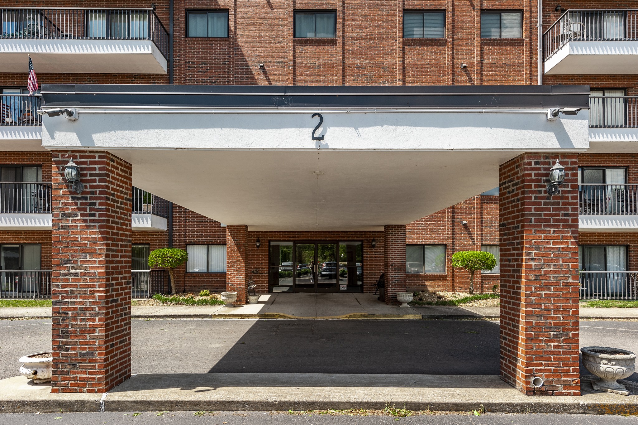 200 Sanders Ferry Road, Unit 2103 Hendersonville, TN 37075 - Photo 3 of 53 a view of living room that has a fireplace