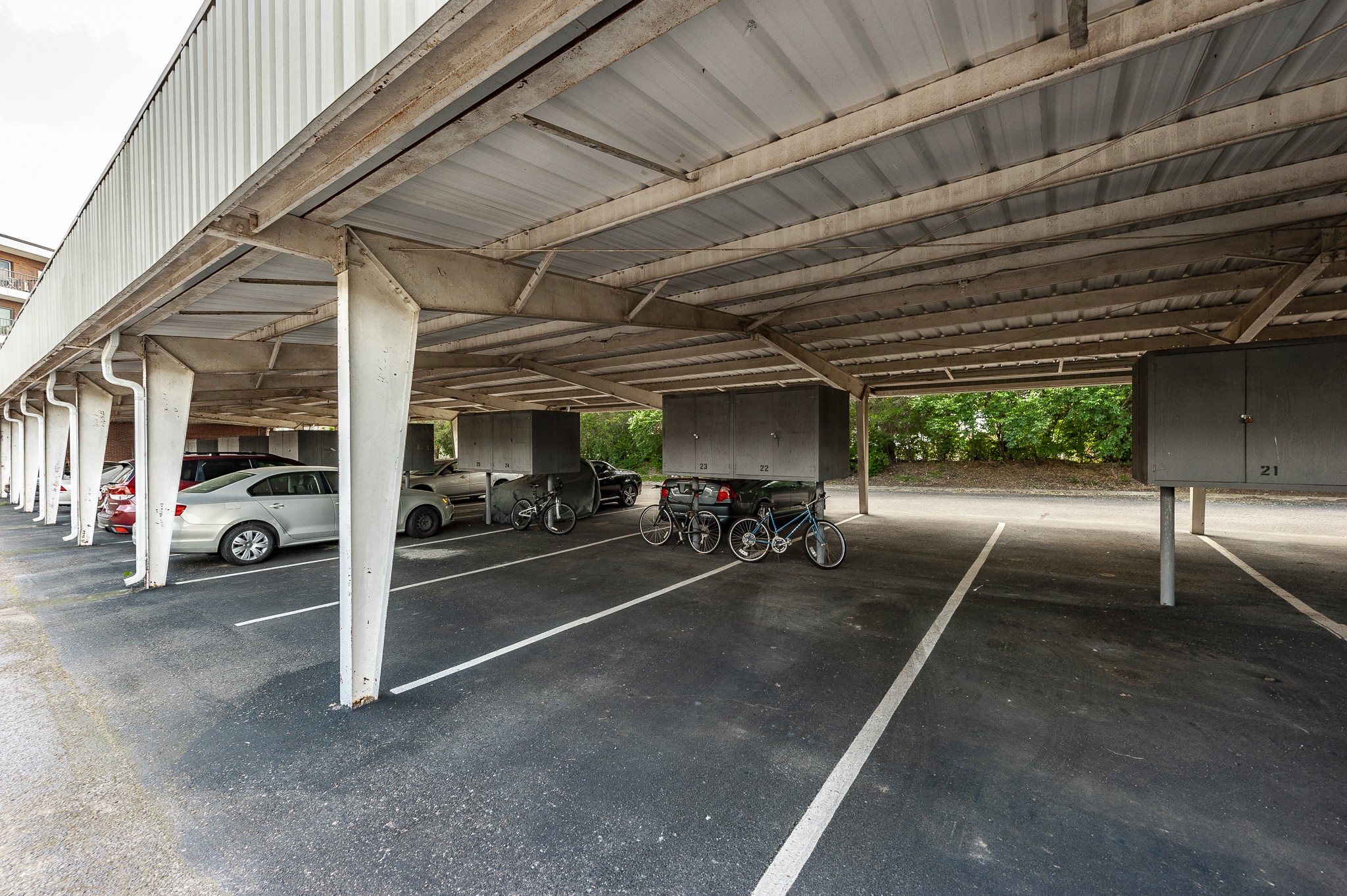 200 Sanders Ferry Road, Unit 2103 Hendersonville, TN 37075 - Photo 45 of 53 a view of a garage with parked cars