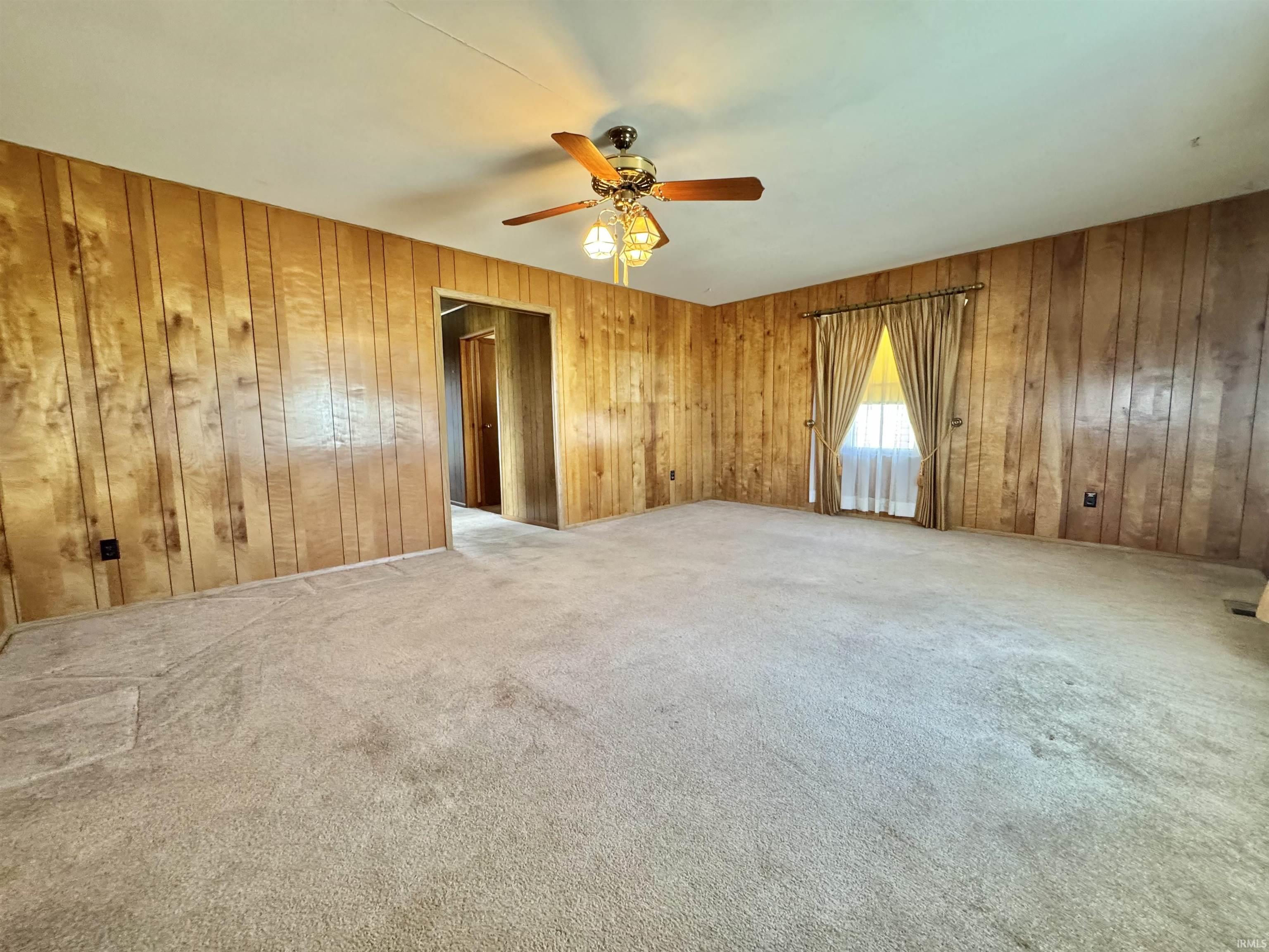 349 Northwest I Street Linton, IN 47441 - Photo 3 of 14