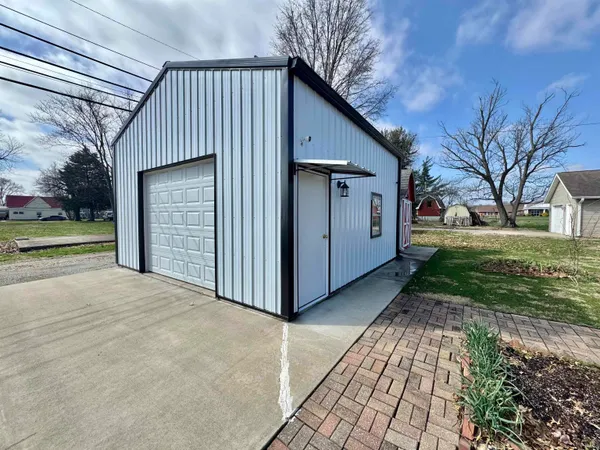 $130,000 | 349 Northwest I Street, Linton, IN 47441