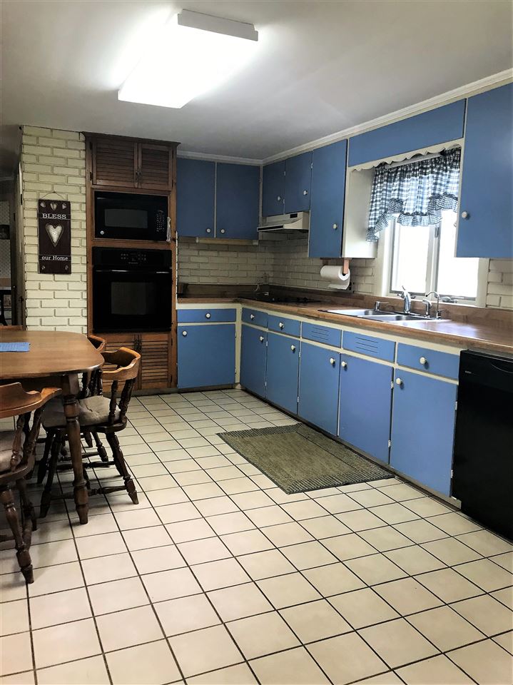 105 Ten Rod Road Rochester, NH 03867 - Photo 15 of 27