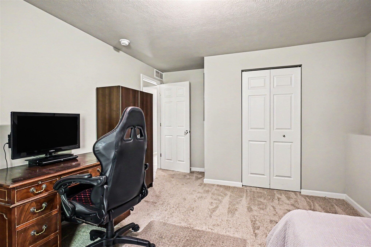 10291 Oakbrook Road Bridgman, MI 49106 - Photo 20 of 28