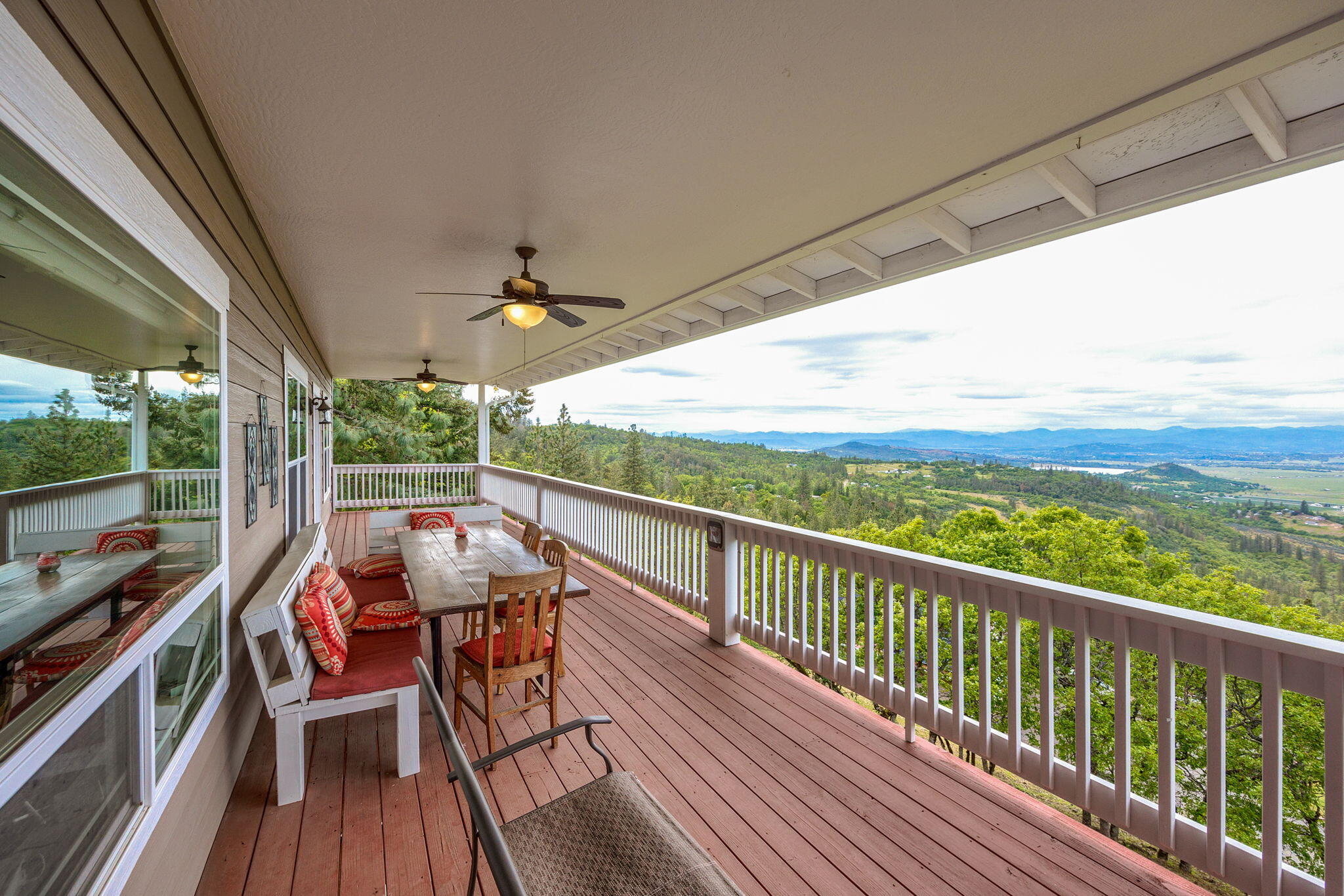 1011 Wren Ridge Drive Eagle Point, OR 97524 - Photo 3 of 89 Main Level Deck