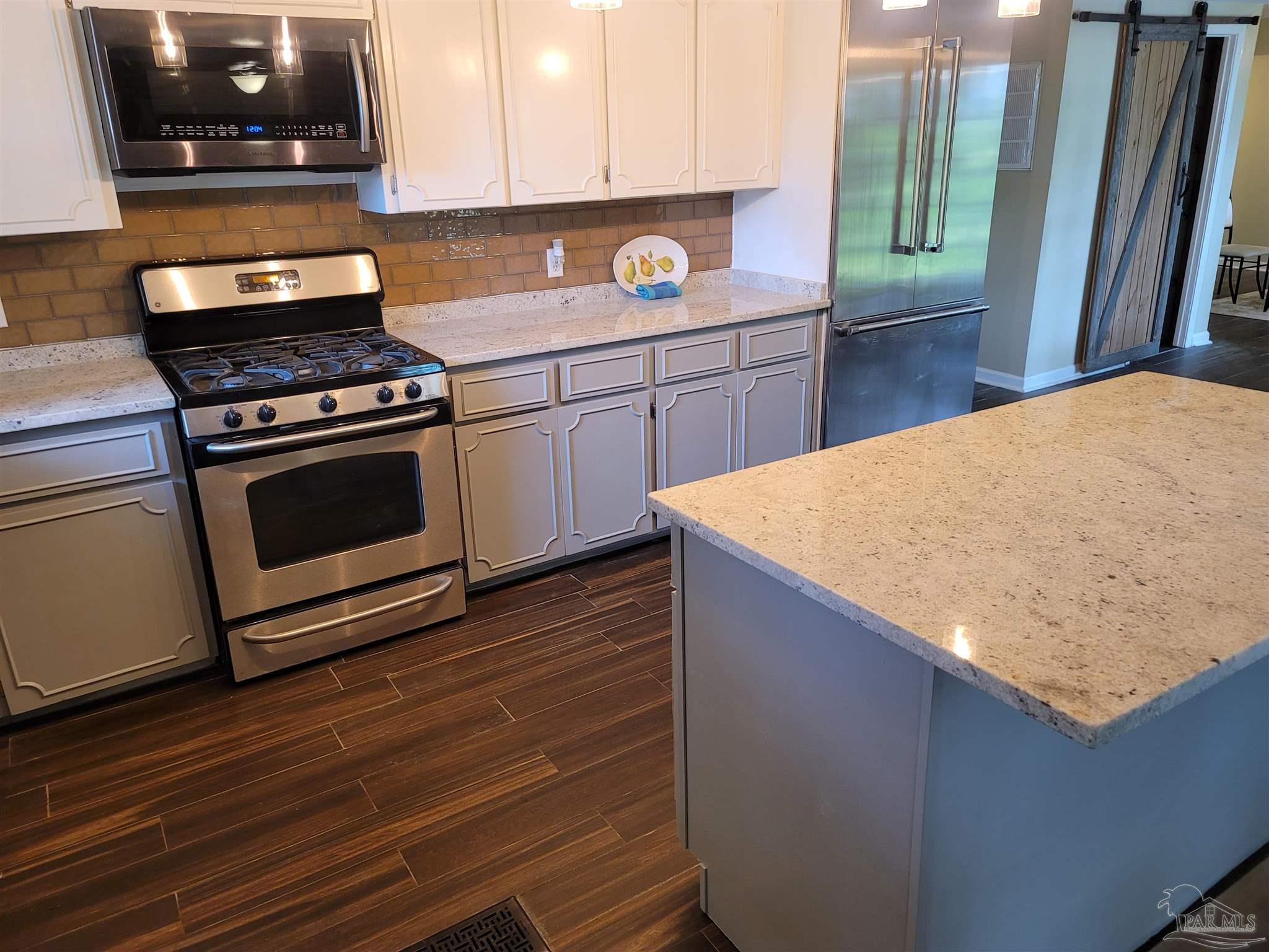 3154 Wiggins Lane Cantonment, FL 32533 - Photo 7 of 50