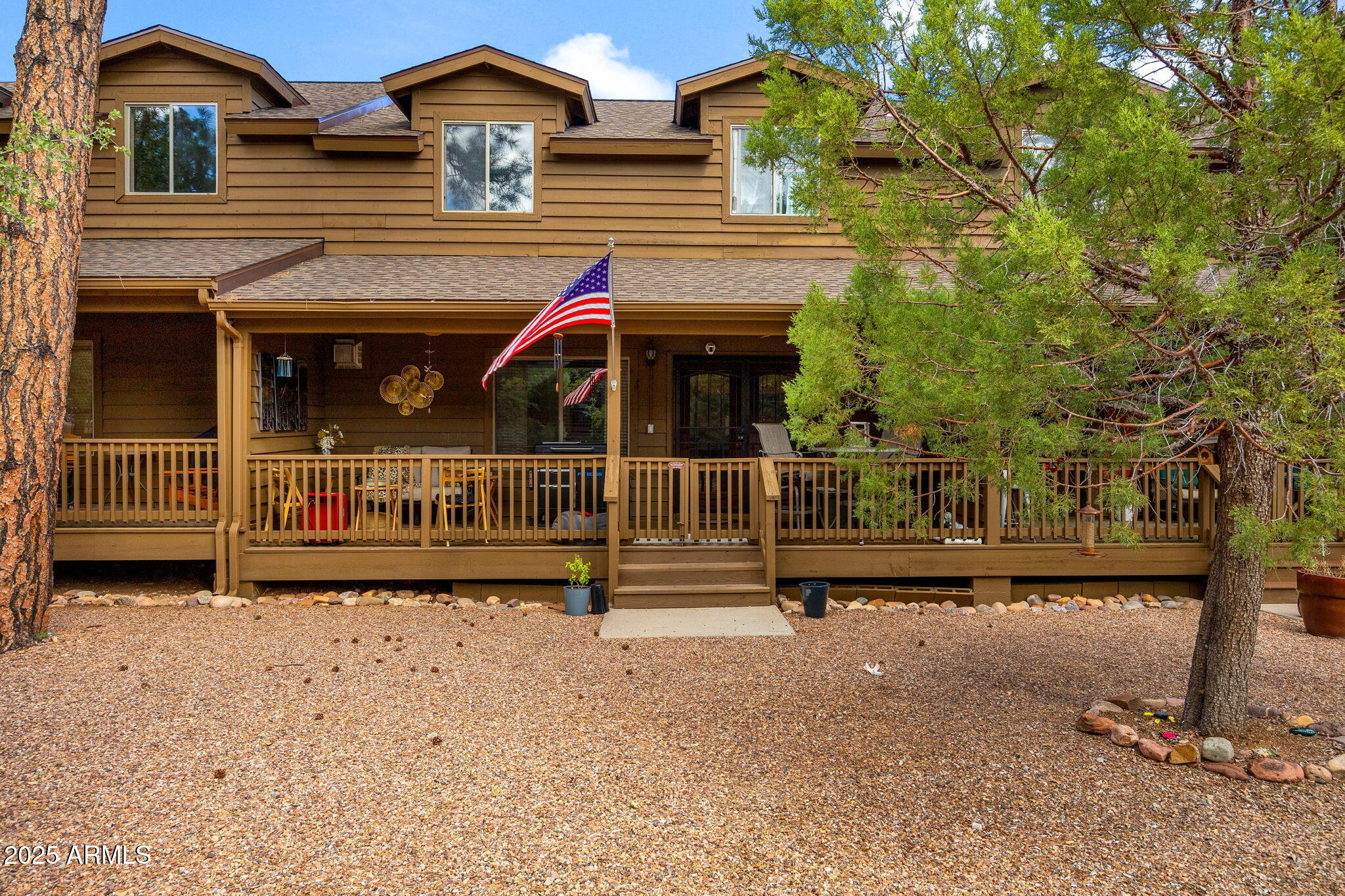 6935 Starlight Ridge Road Lakeside, AZ 85929 - Photo 24 of 33 front view of a house with a fence