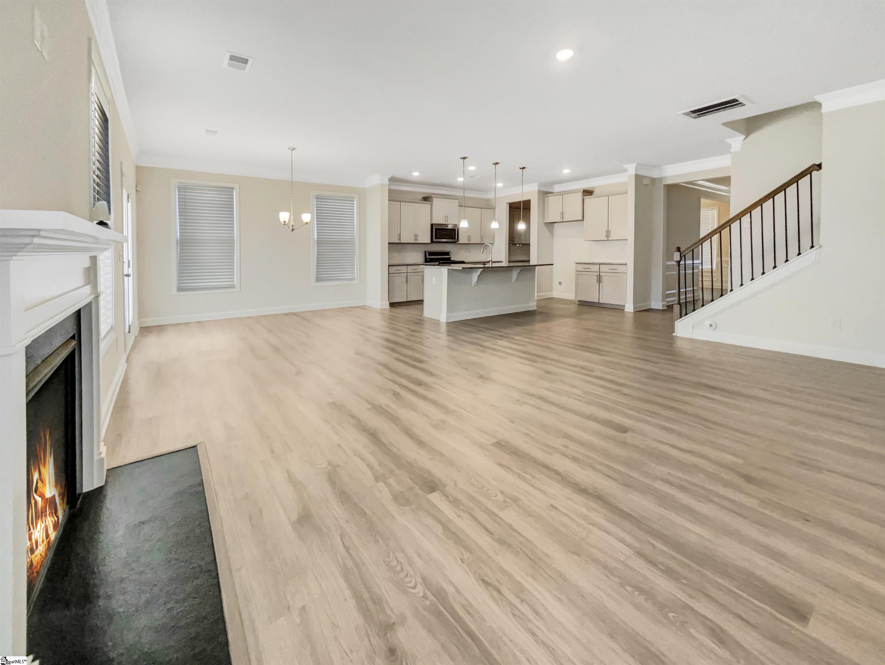 405 Raleighwood Lane Simpsonville, SC 29681 - Photo 19 of 36 Gallery Image 19