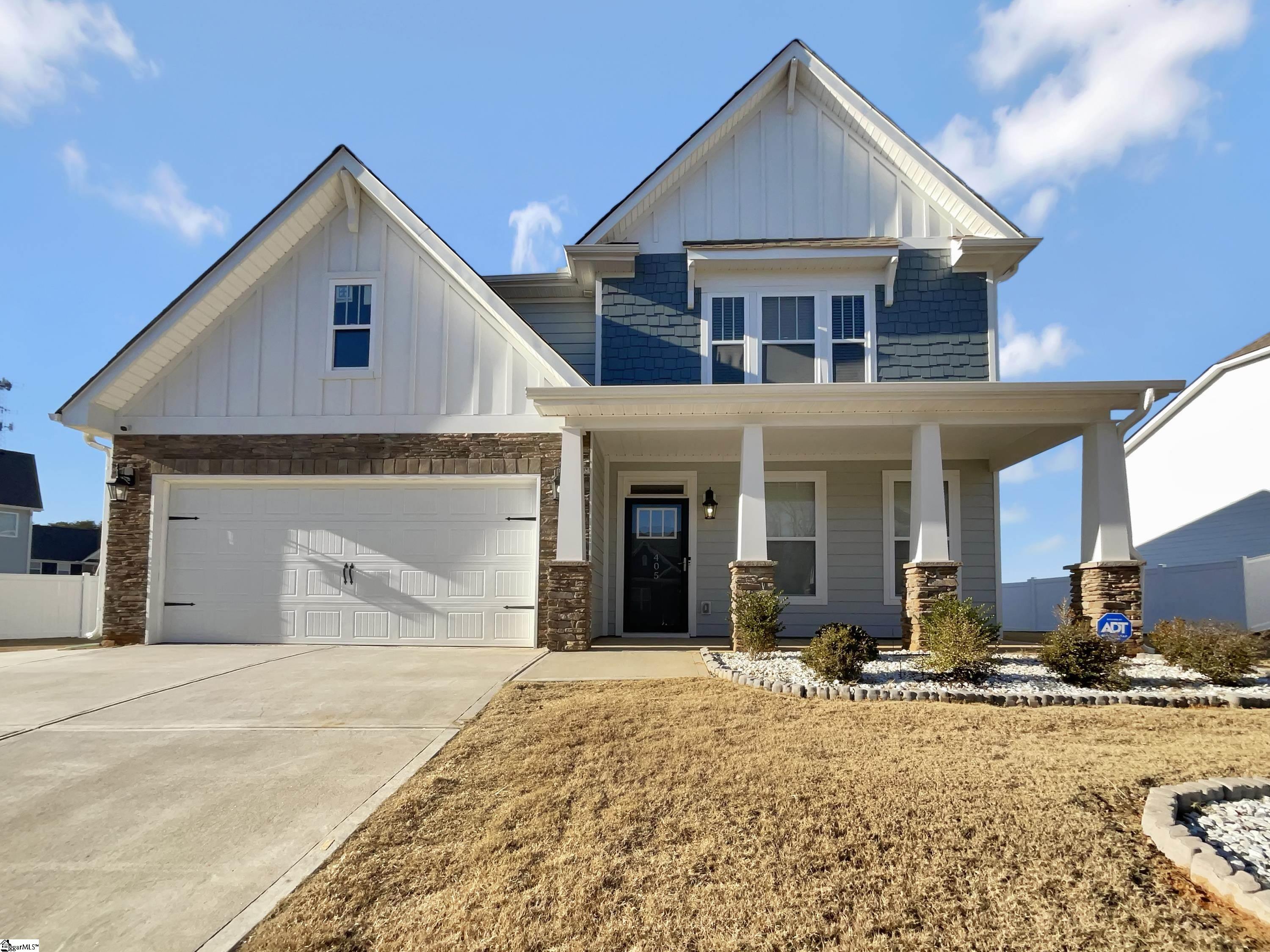 405 Raleighwood Lane Simpsonville, SC 29681 - Photo 4 of 36 Gallery Image 4