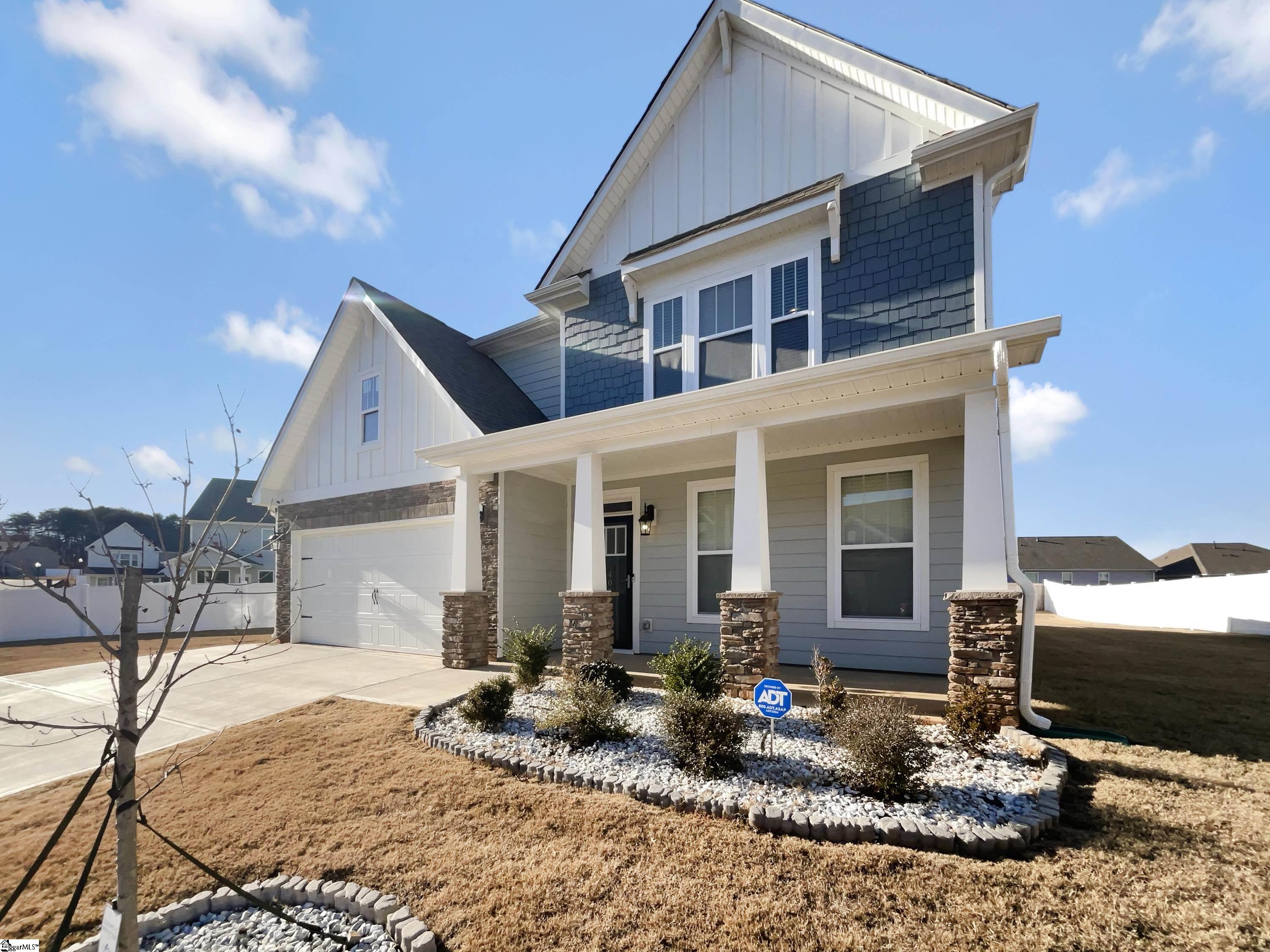 405 Raleighwood Lane Simpsonville, SC 29681 - Photo 8 of 36 Gallery Image 8