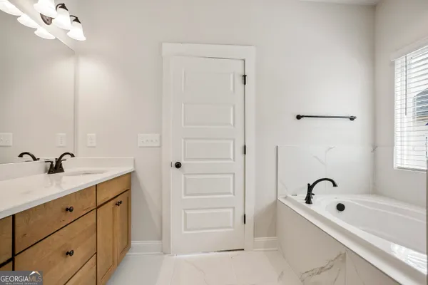 $569,990 | 367 Old Atlanta Highway, Newnan, GA 30263