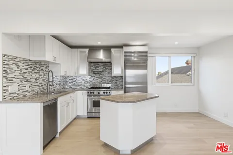 $1,249,000 | 2442 South Coast Highway, Unit 5, Laguna Beach, CA 92651