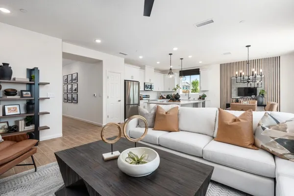 $475,990 | 6812 East Carmen Avenue, Fresno, CA 93727