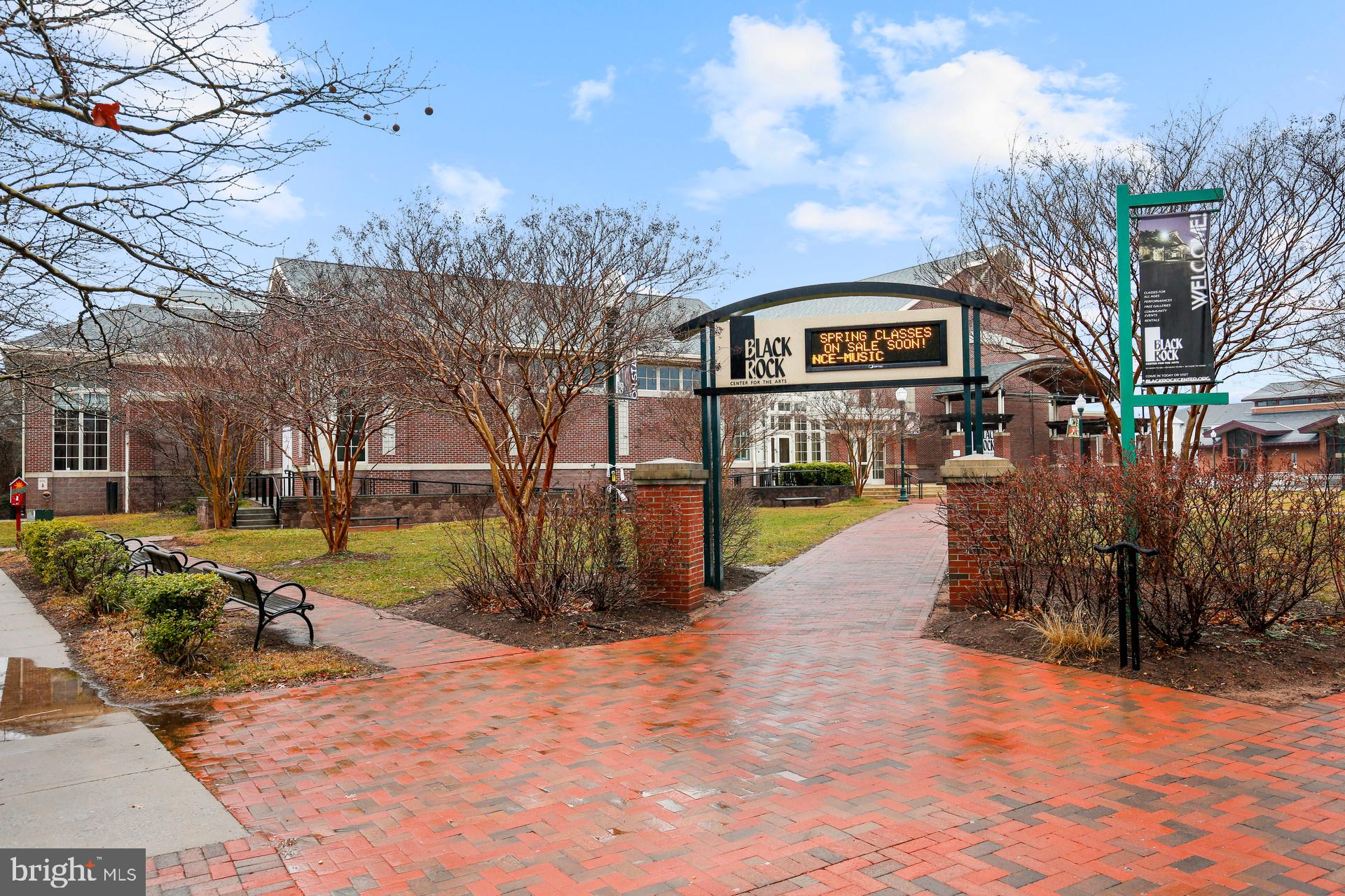 19924 Wyman Way Germantown, MD 20874 - Photo 40 of 47 a view of a house with a yard
