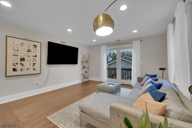 48 Maple Avenue Mendham, NJ 07945 - Photo 17 of 46