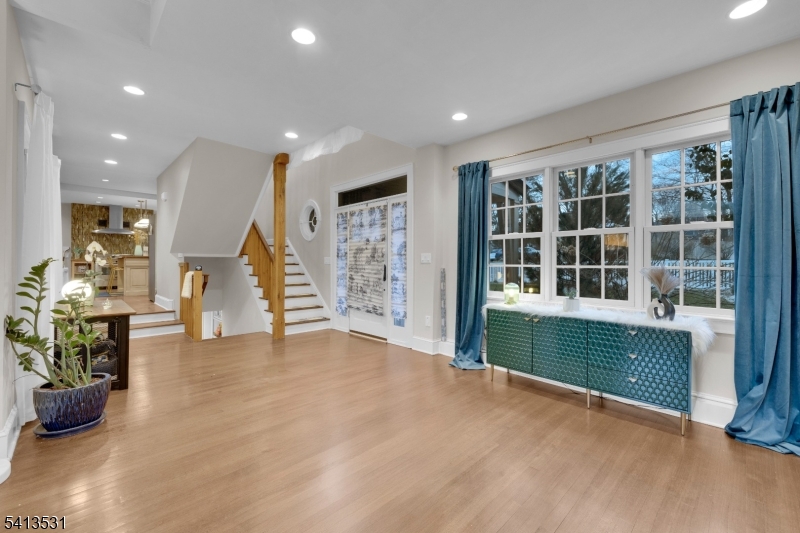 48 Maple Avenue Mendham, NJ 07945 - Photo 8 of 46