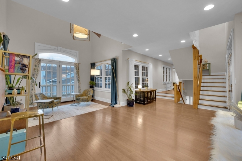 48 Maple Avenue Mendham, NJ 07945 - Photo 9 of 46