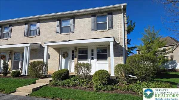 $319,000 | 194 Springhouse Road, Allentown, PA 18104