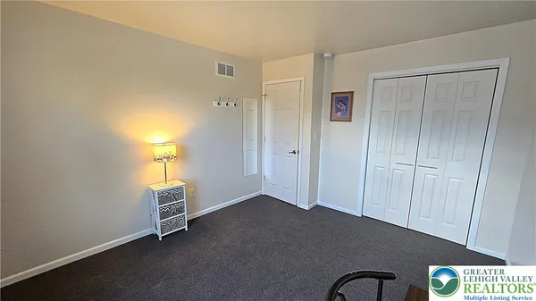 a view of livingroom with furniture