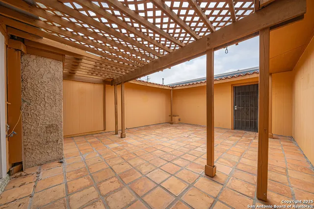 a view of a white building