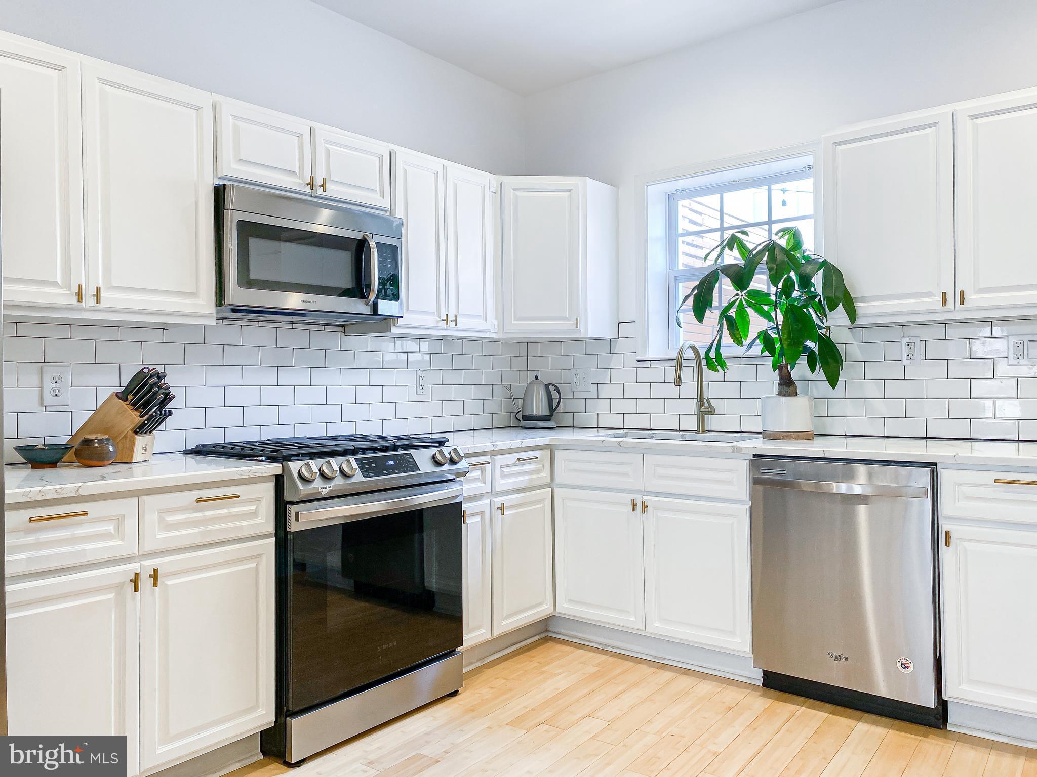 1721 Federal Street Philadelphia, PA 19146 - Photo 12 of 48 Kitchen