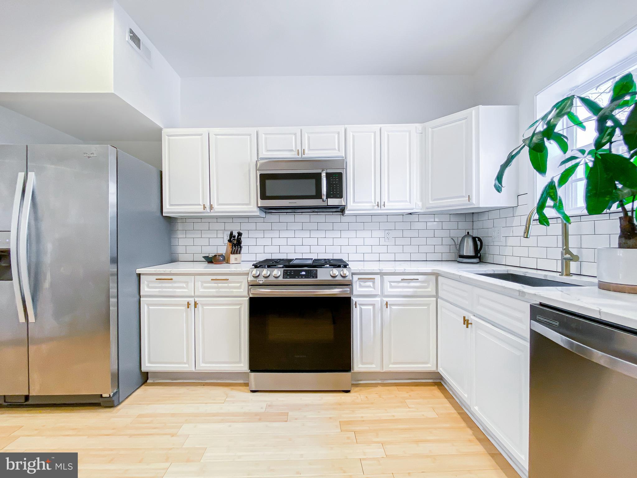 1721 Federal Street Philadelphia, PA 19146 - Photo 16 of 48 Kitchen
