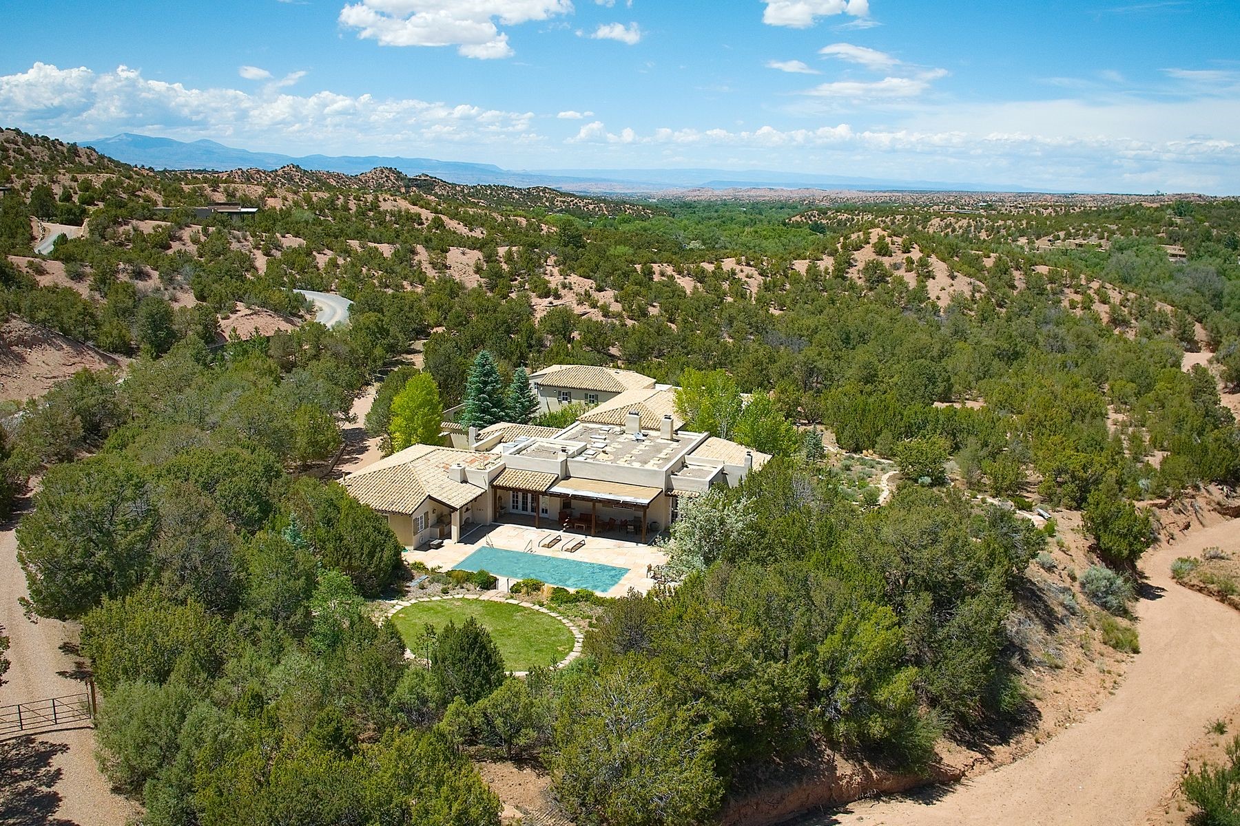 37 Rancho Escondido Santa Fe, NM 87506 - Photo 30 of 36