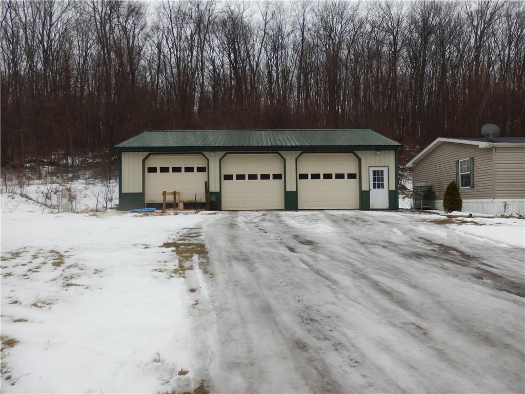 995 Bluebird Spring Road Somerset, PA 15501 - Photo 3 of 19 Gallery Image 3