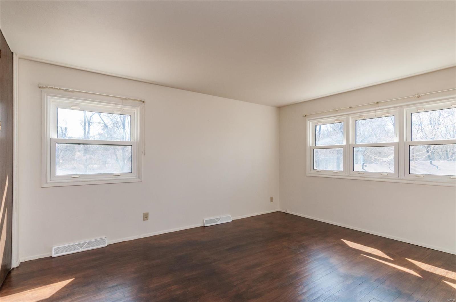 214 Mc Knight Road Fairview Heights, IL 62208 - Photo 13 of 24 Gallery Image 13