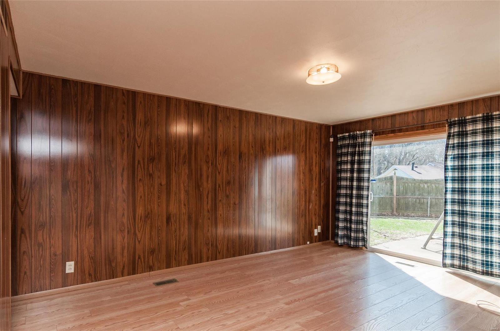 214 Mc Knight Road Fairview Heights, IL 62208 - Photo 17 of 24 Gallery Image 17