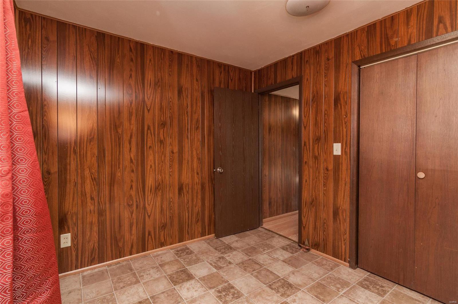 214 Mc Knight Road Fairview Heights, IL 62208 - Photo 19 of 24 Gallery Image 19