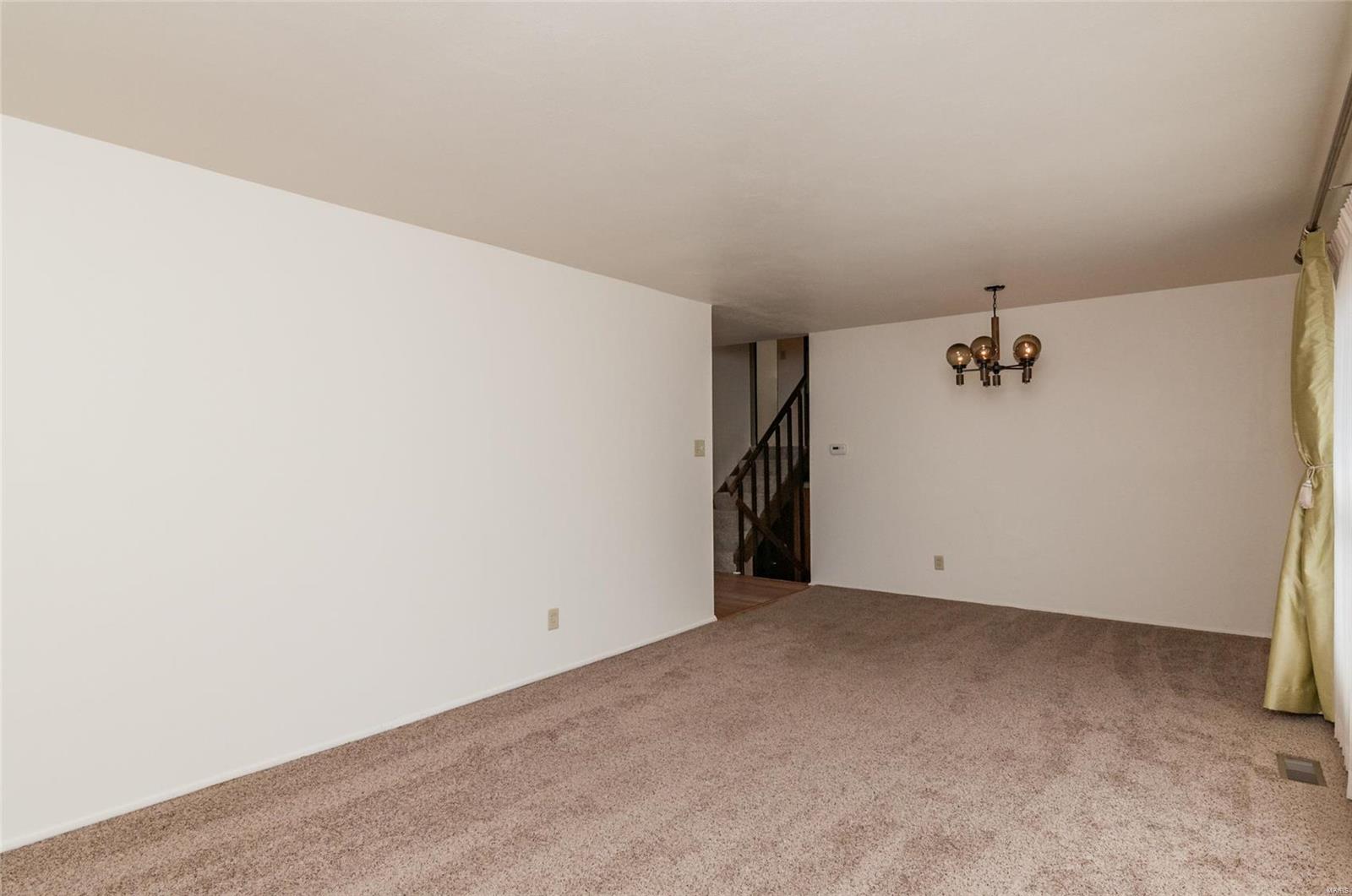 214 Mc Knight Road Fairview Heights, IL 62208 - Photo 5 of 24 Gallery Image 5