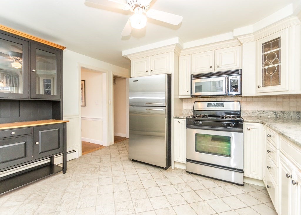 21 Brigham Road Waltham, MA 02453 - Photo 7 of 30 Gallery Image 7