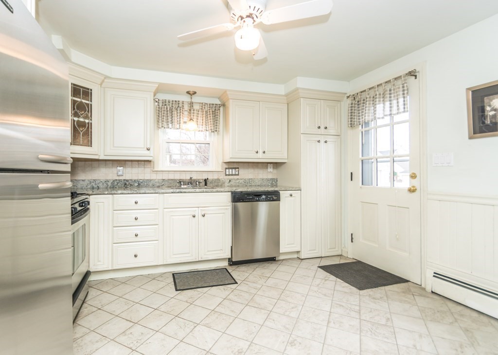21 Brigham Road Waltham, MA 02453 - Photo 8 of 30 Gallery Image 8