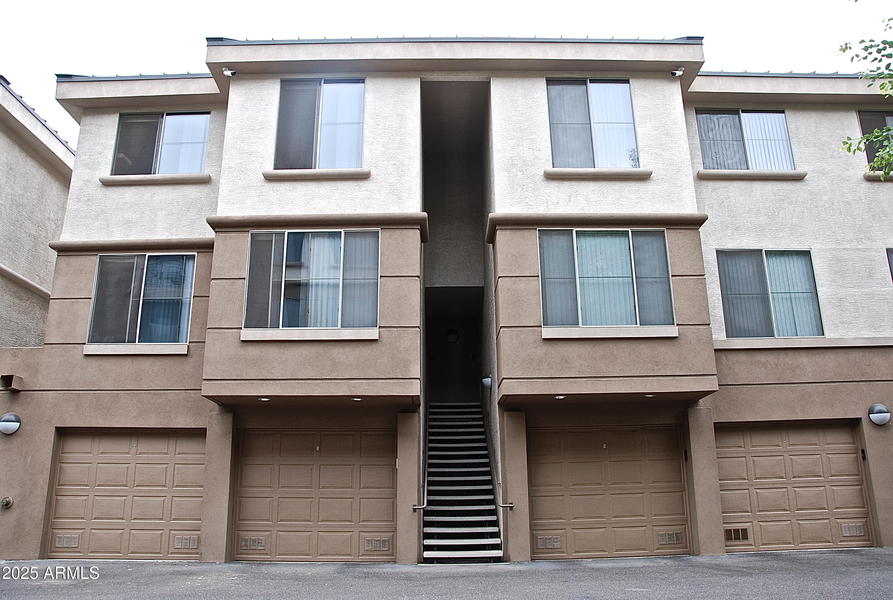 1701 East Colter Street, Unit 5 Phoenix, AZ 85016 - Photo 1 of 14 DSC_0701