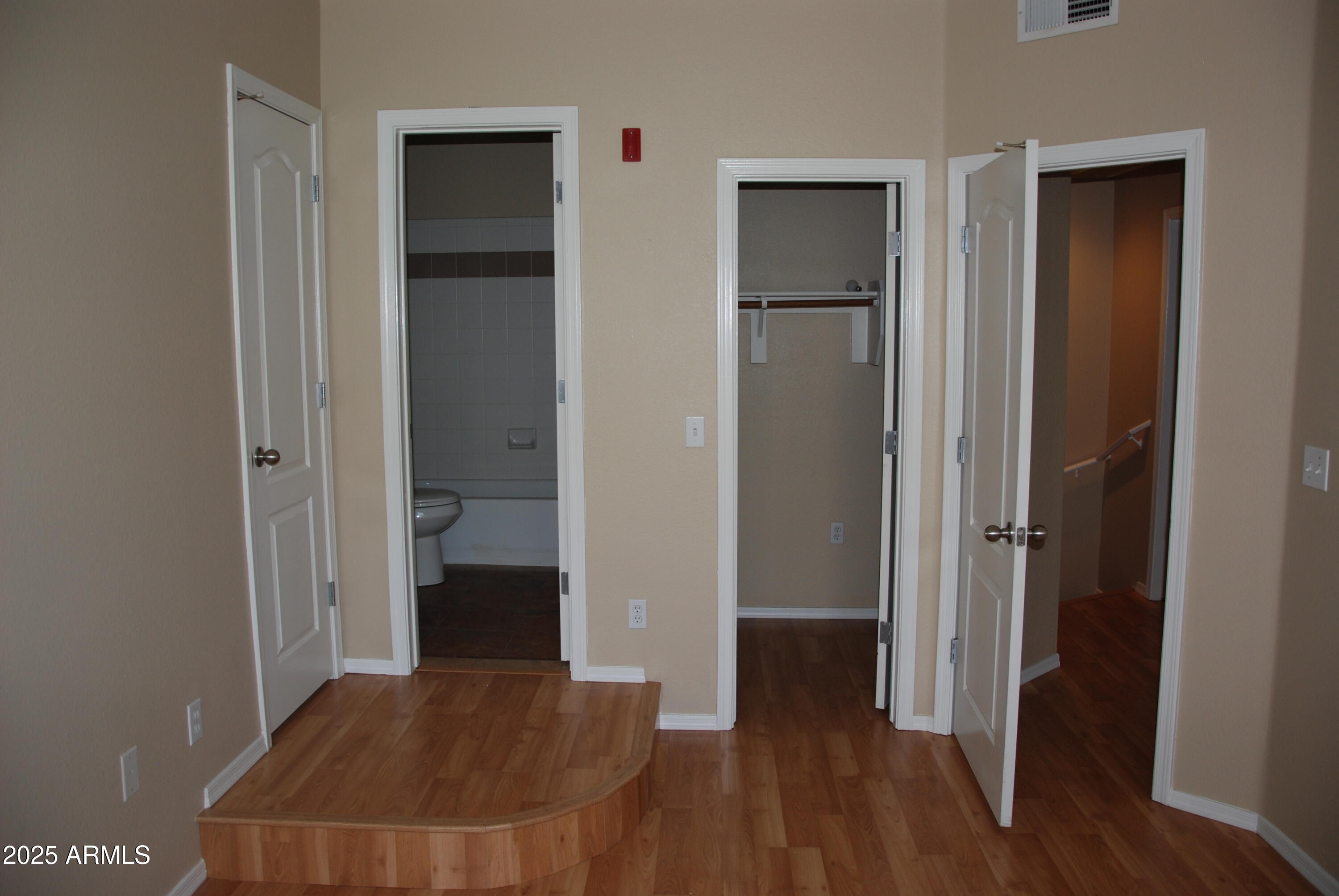 1701 East Colter Street, Unit 5 Phoenix, AZ 85016 - Photo 12 of 14 DSC_0017