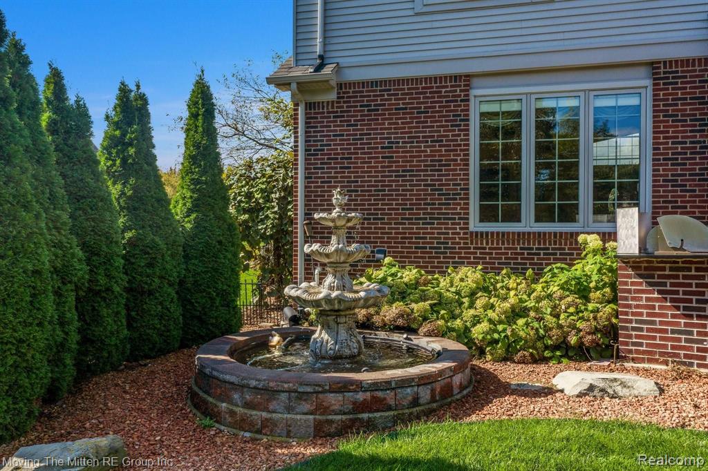 121 Woodward Road Canton, MI 48188 - Photo 40 of 47
