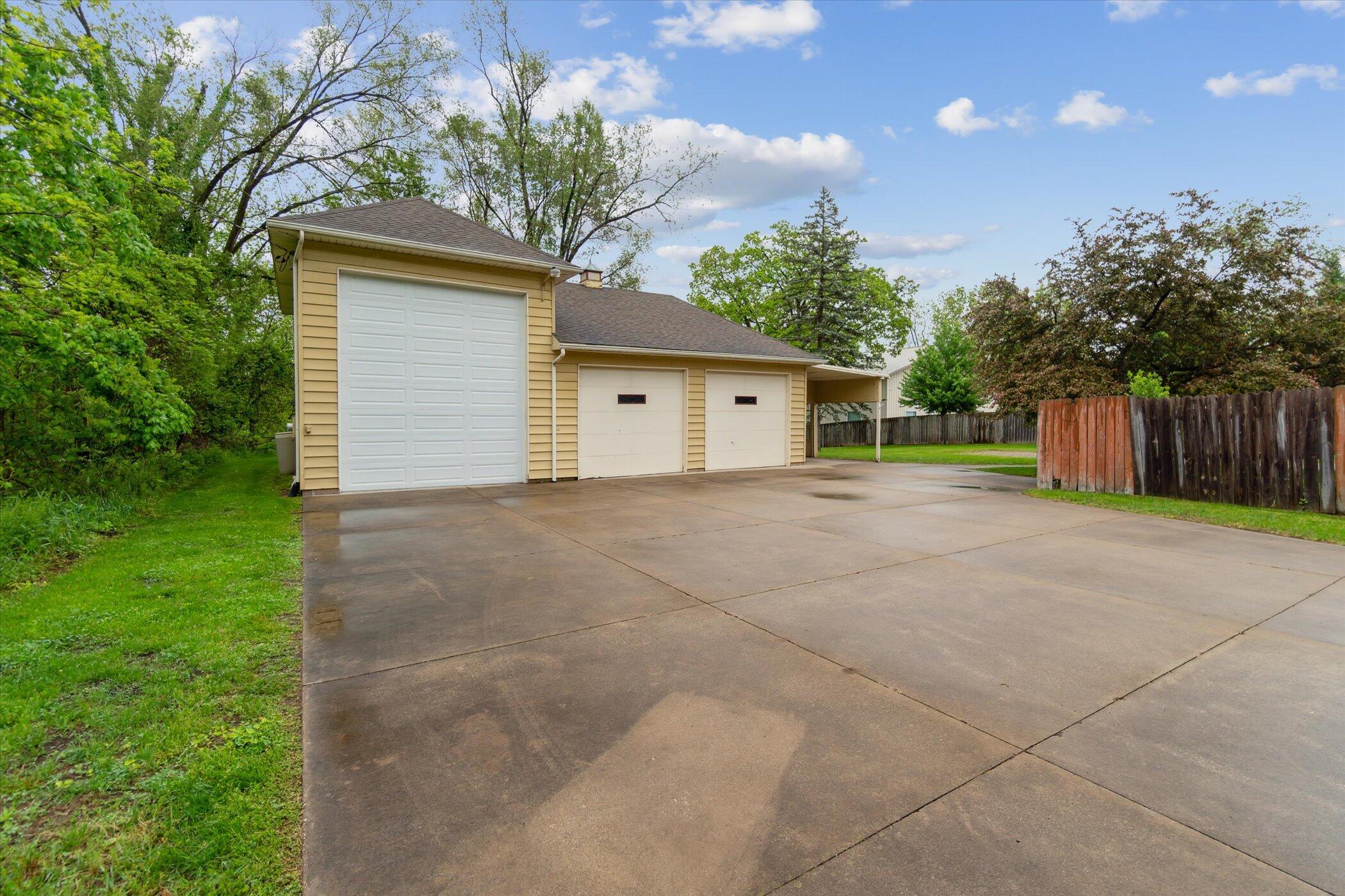 904 Schuring Road Portage, MI 49024 - Photo 13 of 77 47-904-Schuring-Rd-Portage-MI-49024-Wind