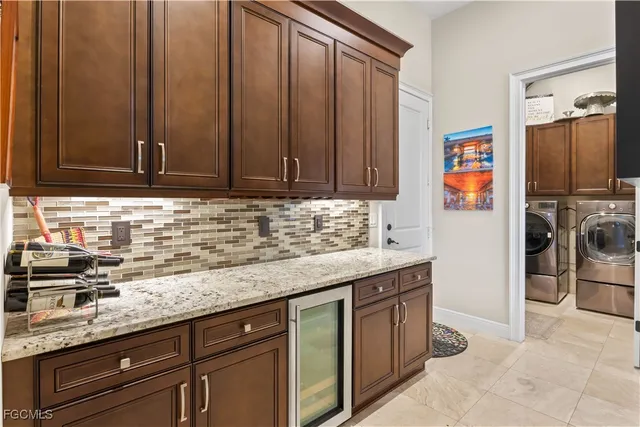 $1,745,000 | 2401 Southwest 52nd Street, Cape Coral, FL 33914