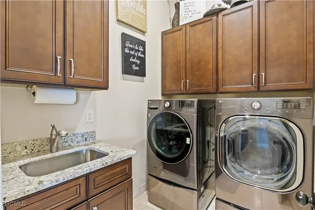 $1,745,000 | 2401 Southwest 52nd Street, Cape Coral, FL 33914